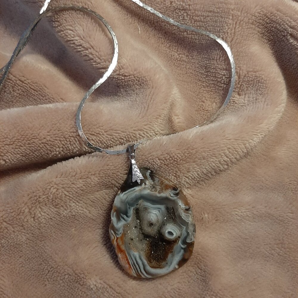 VINTAGE Chunky Silver Necklace with Large Oval Colourful Crystal Agate Stone